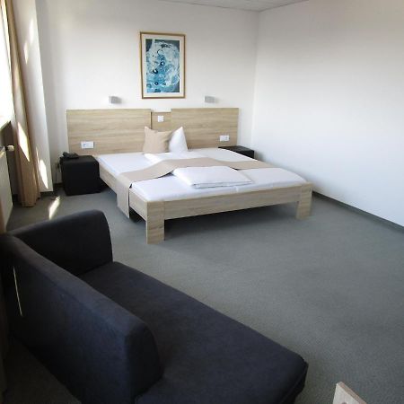 Businesshotel & Appartements Stuttgart-Vaihingen Ngoại thất bức ảnh