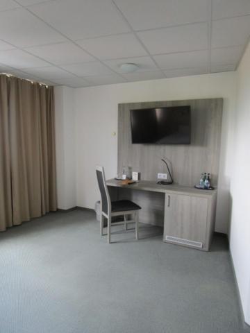 Businesshotel & Appartements Stuttgart-Vaihingen Ngoại thất bức ảnh